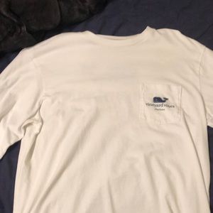 Never worn vineyard vines long sleeve shirt